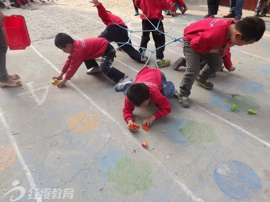 河南臺前紅纓第一幼兒園舉辦親子運動會
