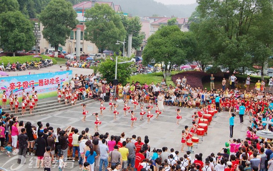 浙江武義紅纓青少年宮藝術(shù)幼兒園舉辦慶“六一”活動