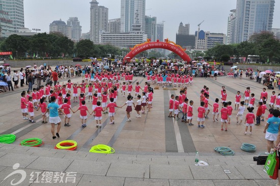 \廣西柳州紅纓啟迪幼兒園舉辦慶“六、一”活動