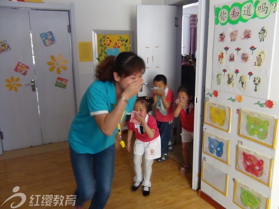 寧夏紅纓東方明珠幼兒園進(jìn)行消防安全講座及演練