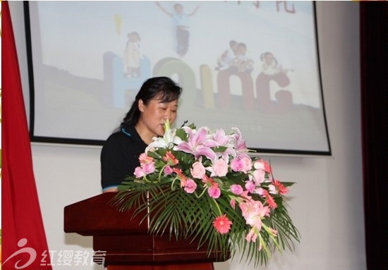 江蘇南京紅纓仙龍灣幼兒園召開家長見面會