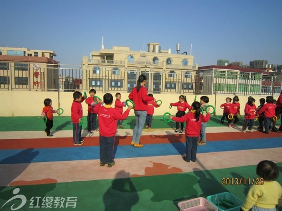 福建平潭紅纓幼兒園舉辦家長半日開放活動