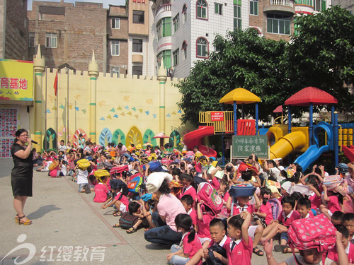 廣西玉林紅纓工會幼兒園組織防震演練活動